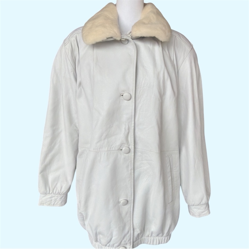 White faux leather button up jacket with fur collar
